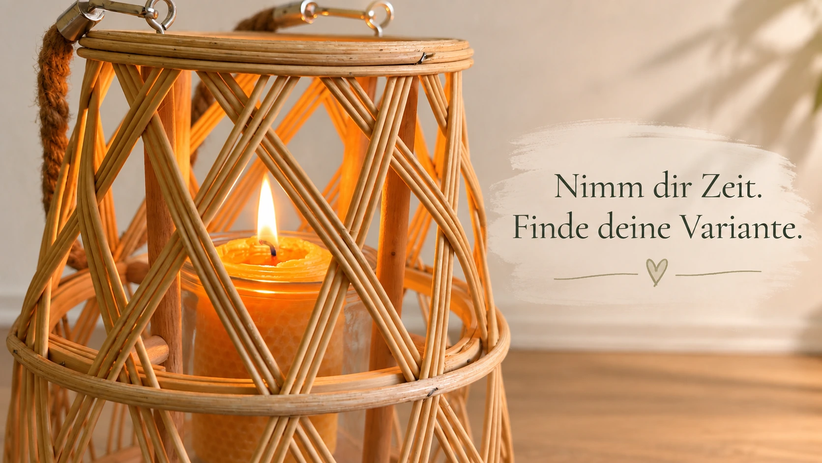 Kerze mit dem Text „Nimm dir Zeit. Finde deine Variante.“